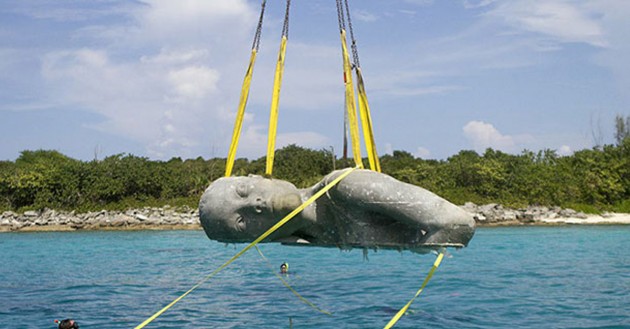 escultura-submarina