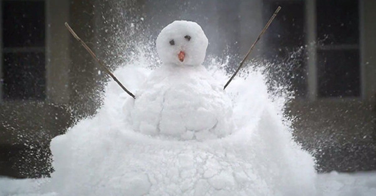 o-EXPLODING-SNOWMAN-SLOW-MOTION-WINTER-OVER-facebook