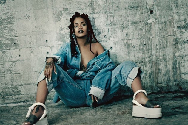 Rihanna: nuevas fotos para la revista i-D, edición 2015