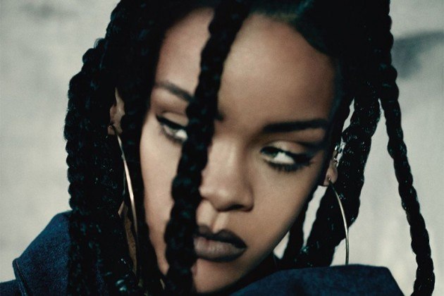 Rihanna: nuevas fotos para la revista i-D, edición 2015