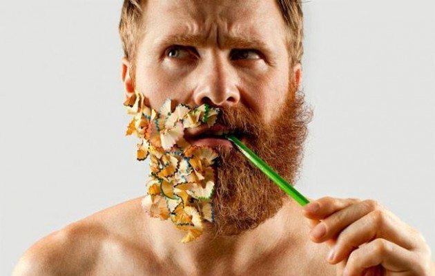 Guy-shaves-half-his-beard-then-glues-in-random-objects-to-make-it-whole-again8-650x414