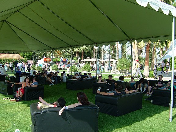 lounge-coachella