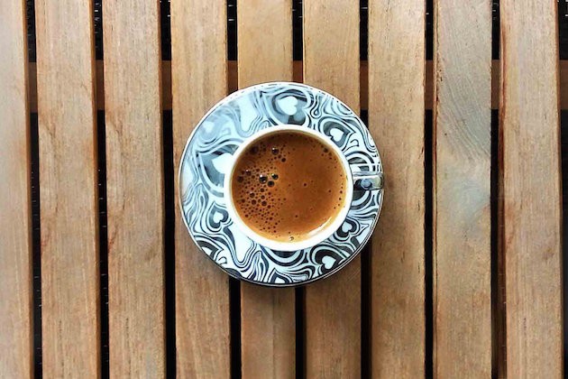"La taza de café de mi abuelo" - Nikos, Grecia