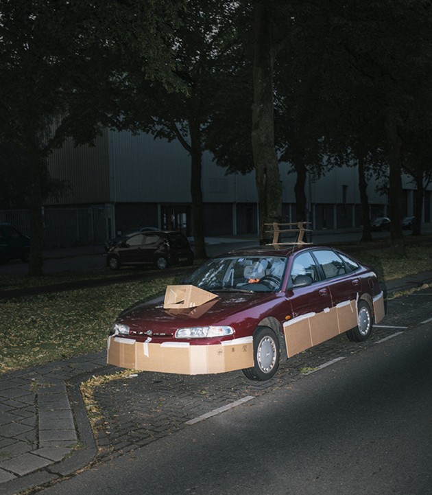 max-siedentopf-pimps-out-cars-at-night-with-cardboard-and-tape-designboom-05