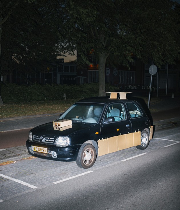 max-siedentopf-pimps-out-cars-at-night-with-cardboard-and-tape-designboom-08