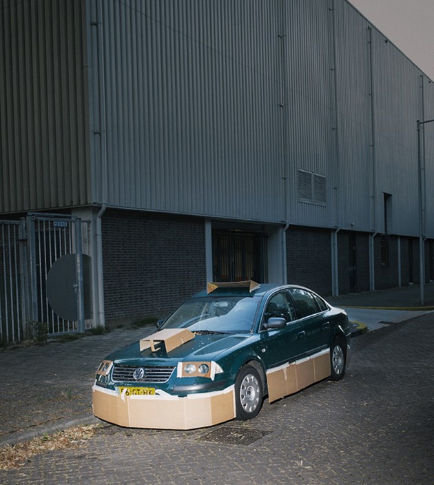 max-siedentopf-pimps-out-cars-at-night-with-cardboard-and-tape-designboom-09