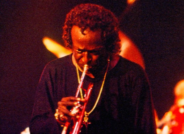 By Peter Buitelaar - Miles Davis "The Man with the Horn", CC BY 2.0, https://commons.wikimedia.org/w/index.php?curid=3944634
