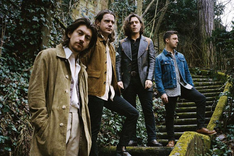 Te compartimos los videos de la presentación de Arctic Monkeys en Berlín