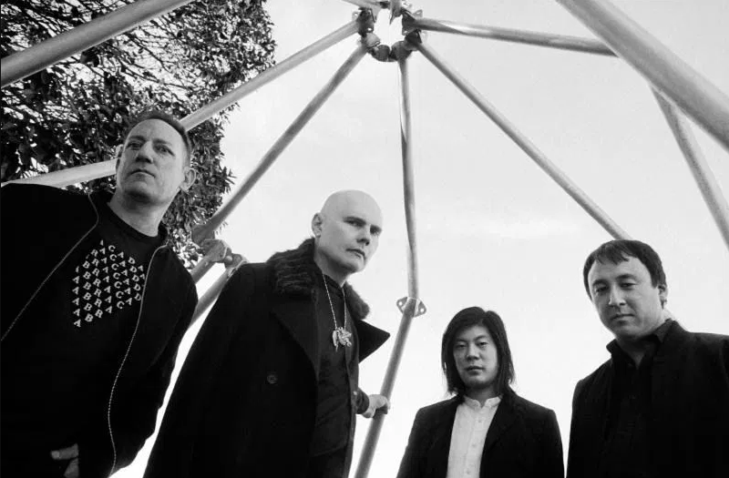 Smashing Pumpkins lanzará 'Shiny and Oh So Bright, Vol. 1', el nuevo Lp