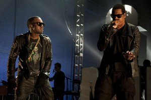 Jay-Z y Kanye West en vivo en una pasarela de Victoria’s Secret
