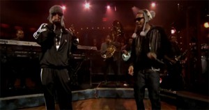 Snoop Dogg y Wiz Khalifa en vivo en Late Night with Jimmy Fallon