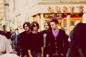 Nueva canción de Arctic Monkeys: “R U Mine?”
