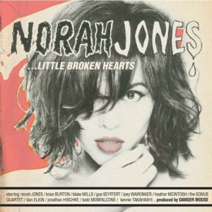 Nueva canción de Norah Jones: “Happy Pills” (Producida por Danger Mouse)
