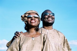 Nuevo video de Amadou & Mariam con TV on the Radio – “Wily Kataso”
