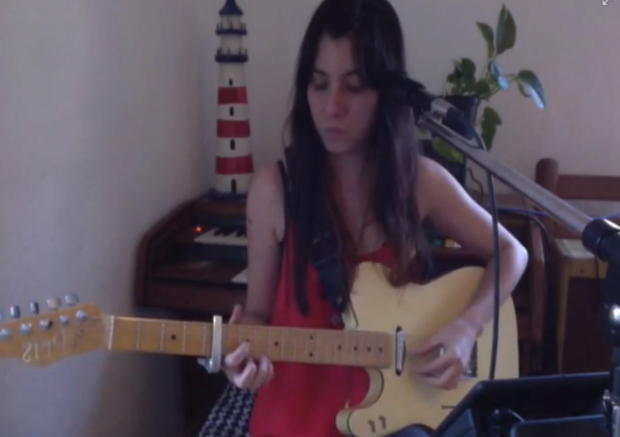 Priscila de Quiero Club comparte un íntimo cover en video a The Velvet  Underground