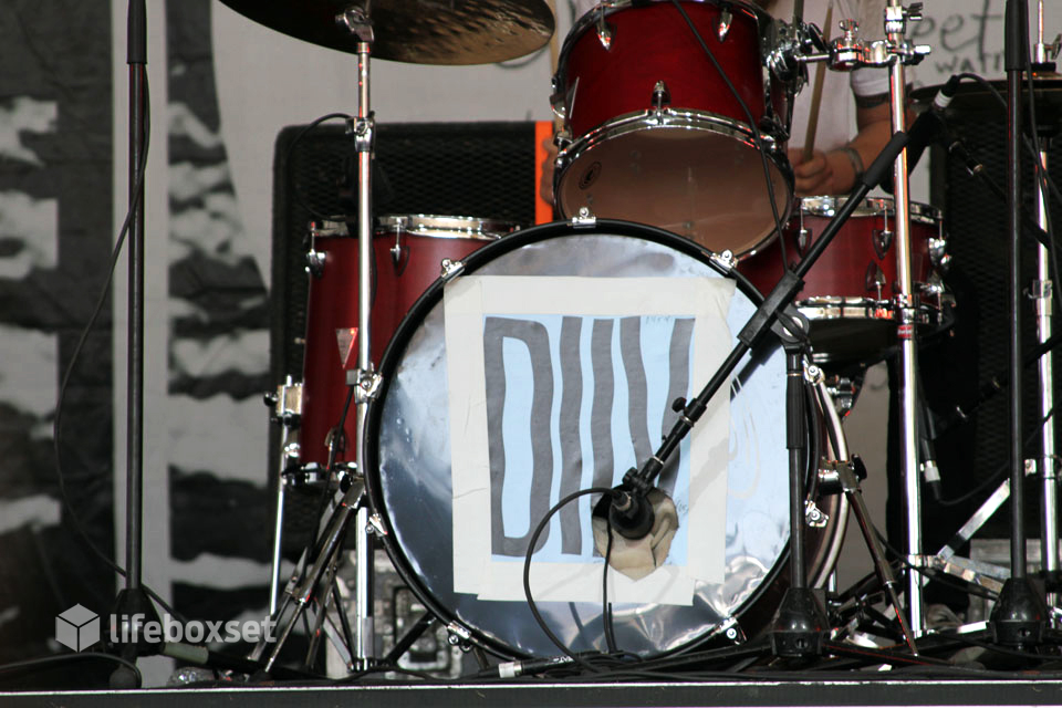 DIIV se presentó con mínima producción en Coachella.