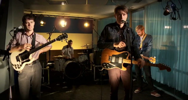 Franz Ferdinand presenta nueva música en una íntima sesión Franz Ferdinand presenta nueva música en una íntima sesión
