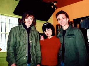 Así suenan Zach Hill, Matt Cameron y Janet Weiss juntos