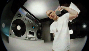 Eminem, Kendrick Lamar, Kid Rock y Rick Rubin se unen en el video de “Berzerk”