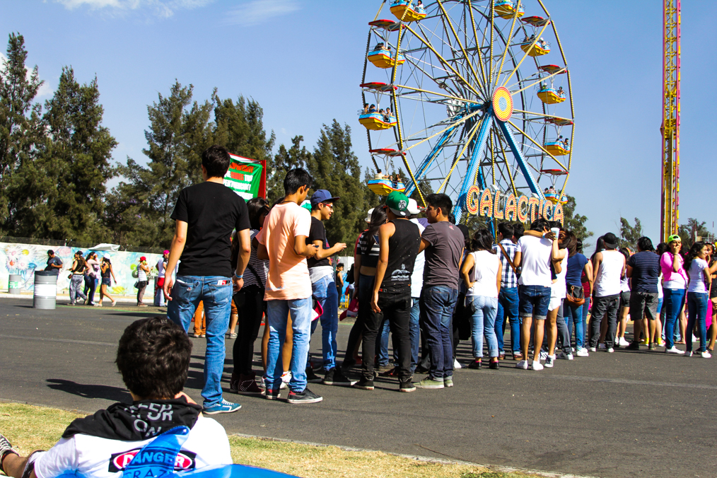 Todos quieren ir a la feria en el EDC México 2014.