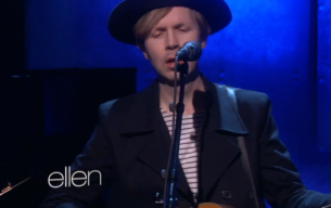 Beck lleva “Blue Moon” al show de Ellen
