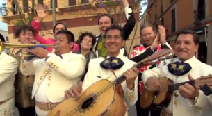 Arcade Fire agradece a los premios Juno con mariachis