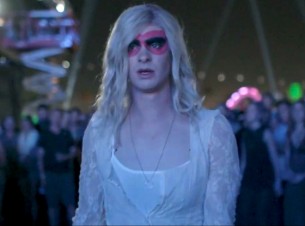 Andrew Garfield protagoniza el nuevo video de Arcade Fire