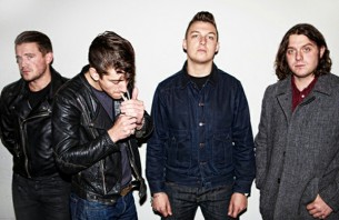 Arctic Monkeys quieren que sepan que no irán a la cárcel (al menos por ahora)