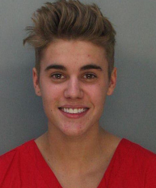 Justin Bieber, la amenaza más grande para el mundo, ha sido arrestado una vez más
