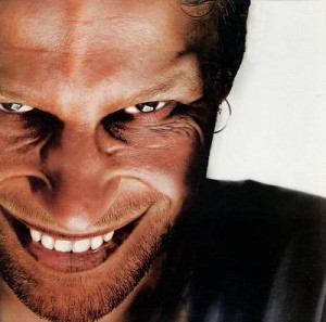 ¡Más y más música nueva y gratis de Aphex Twin para ti!