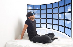 Este tipo pasará 30 días viviendo la vida de alguien más a través lentes de realidad virtual… Porque arte