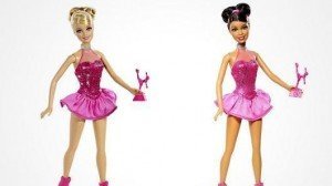 El racismo de Barbie: las muñecas blancas no cuestan lo mismo que las negras