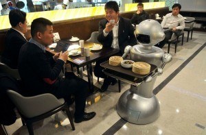 Ya puedes ir a un restaurante operado 100% por robots