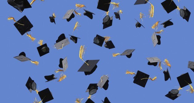 graduation_caps
