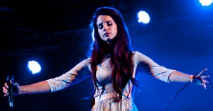 Canciones de Lana Del Rey que nos morimos por escuchar en vivo