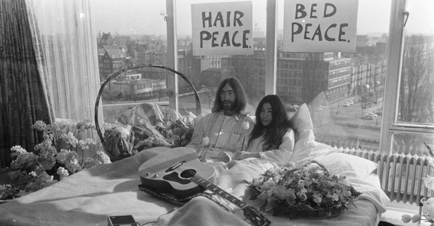 Mira el tributo que le hizo Yoko Ono a John Lennon por su cumpeaños 75º