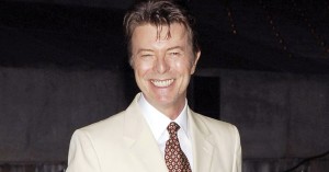 David Bowie volverá y no será en forma de fichas