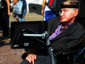 Stephen Hawking anuncia un plan increíble y multimillonario de exploración espacial