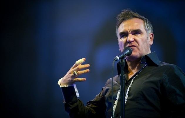 Escucha en vivo “The More You Ignore Me, The Closer I Get” de Morrissey por primera vez en 15 años