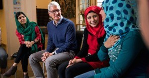 Apple en pro de la educación: Este es el proyecto que tendrá con Malala
