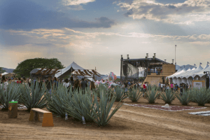 Akamba: el festival de fuego, música y tequila