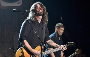Foo Fighters invitaron a un pequeño niño al escenario para que después, se negara a bajar