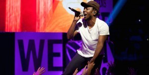 Kendrick Lamar amenaza con sacar su música de Spotify debido a política de ‘Contendio de odio’