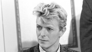 Conoce la nueva versión que se le dio a “Zeroes” de David Bowie