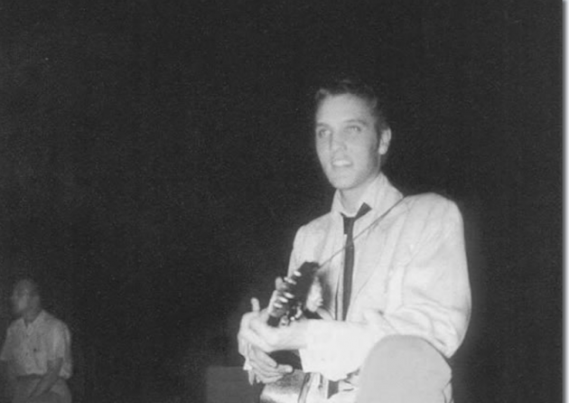 Hace 64 años Elvis Presley tocó su primer show profesional (y así lo ...