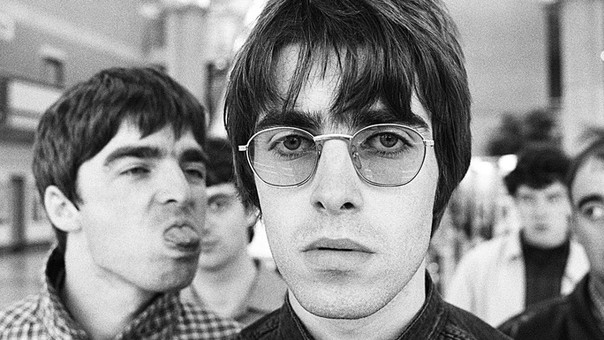 Mira el video psicodélico de “She’s Electric” de Oasis en conmemoración del aniversario del lanzamiento de ‘(What’s The Story) Morning Glory’