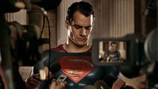 Súper aguanta: Henry Cavill no ha firmado nada para regresar como Superman al 100%