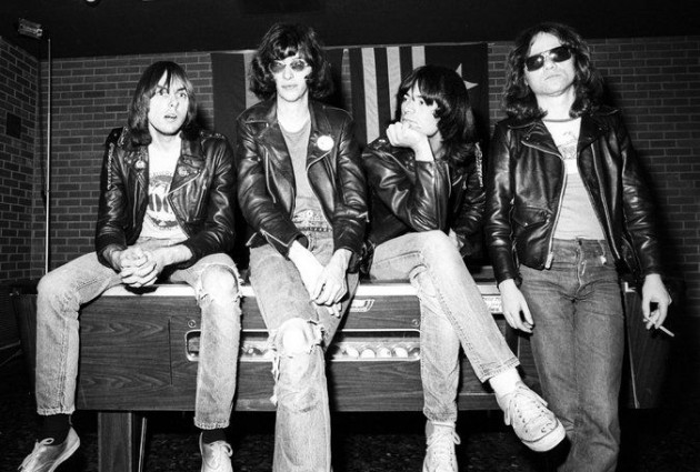 Mira el video inédito de “She’s the One” de The Ramones que Rhino Records lanzó para promocionar la reedición de ‘Road to Ruin’