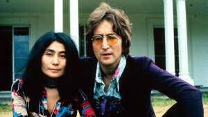 Jean-Marc Vallee dirigirá la película de John Lennon y Yoko Ono para Universal