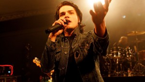 Escucha “Getting Down The Germs”, un nuevo tema de Gerard Way